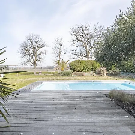 別荘 Le Ribet, Calme Et Piscine Privee *